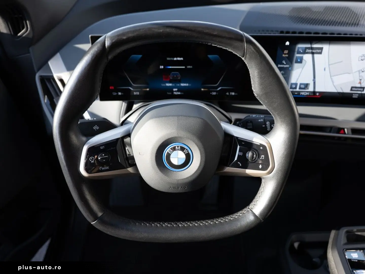 BMW iX xDrive 40 Sport PANO AHK HUD LASER LED ACC