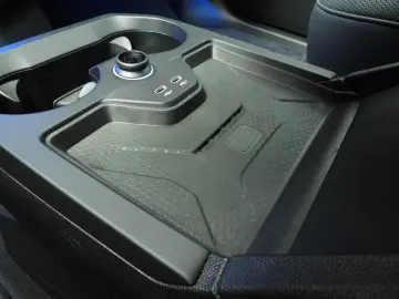 BMW iX xDrive40   Sportpaket   Laserlicht   navi   A