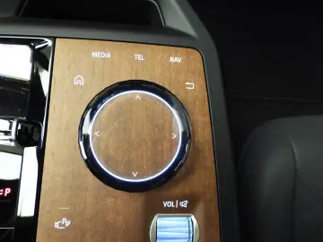 BMW iX xDrive40   Sportpaket   Laserlicht   navi   A