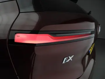 BMW iX xDrive40   Sportpaket   Laserlicht   navi   A