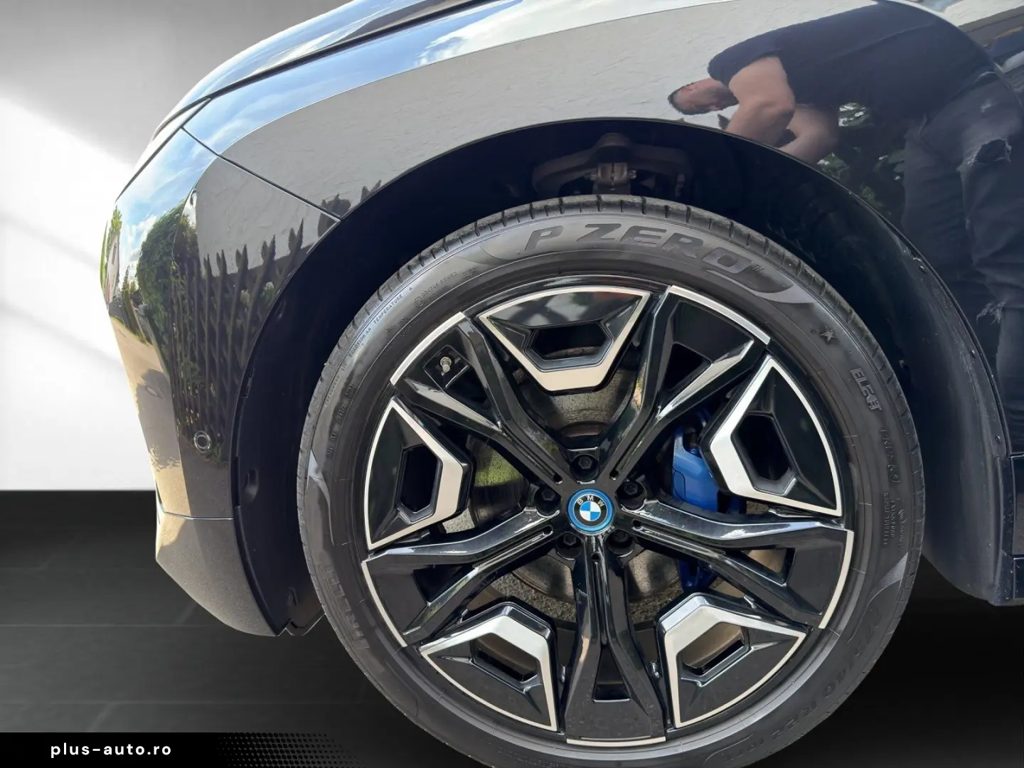 BMW iX xDrive40 Sportpaket Leder Amido SkyLounge 22