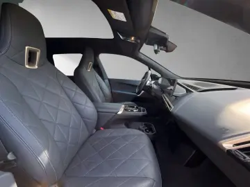 BMW iX xDrive40 Sportpaket Leder Amido SkyLounge 22