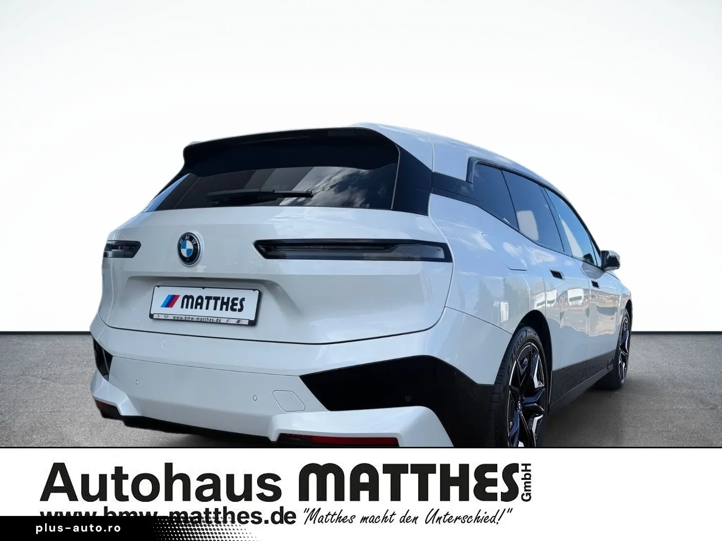 BMW iX xDrive40 M-Sportpaket Anhängerkupplung Panora