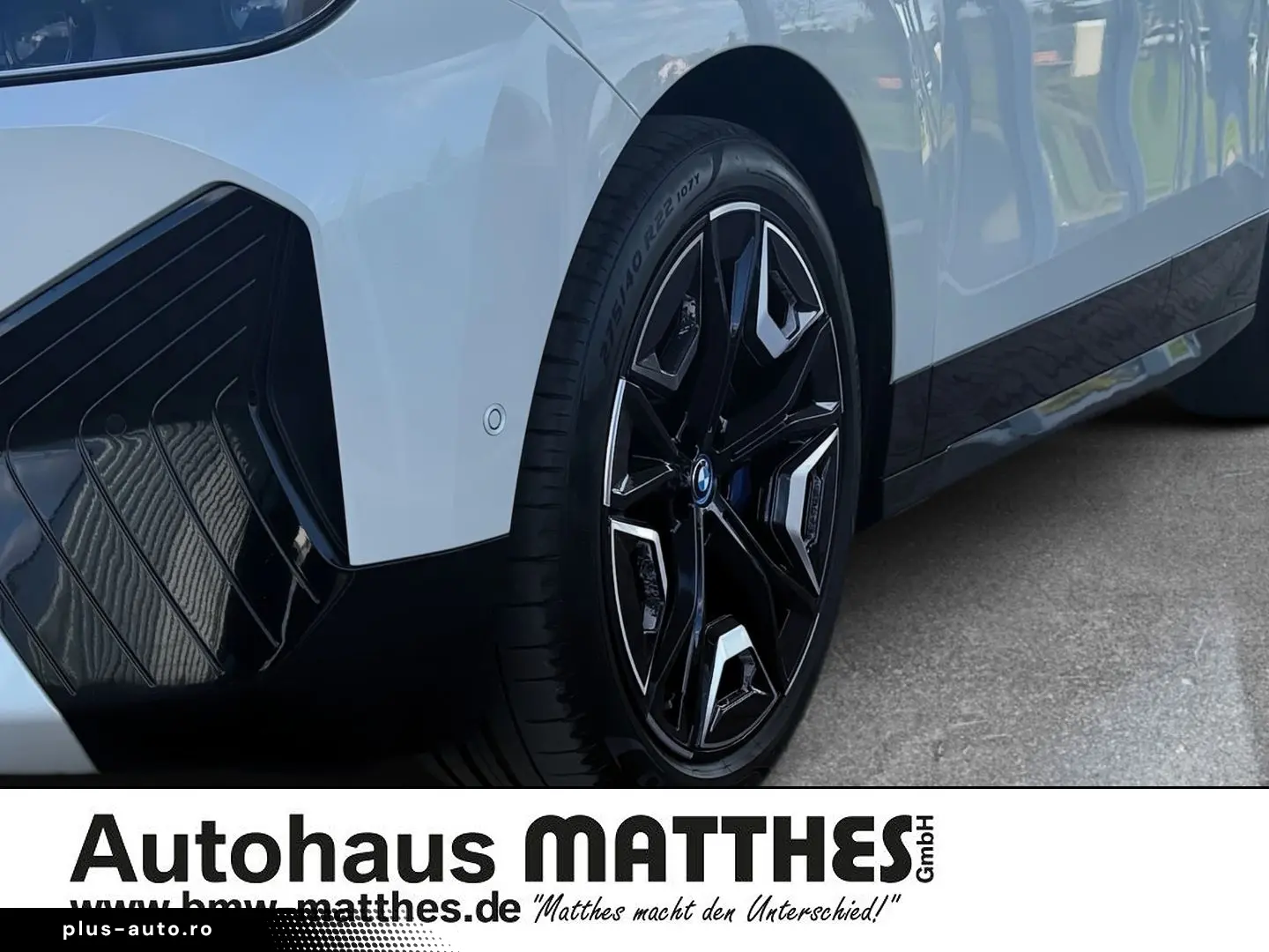 BMW iX xDrive40 M-Sportpaket Anhängerkupplung Panora