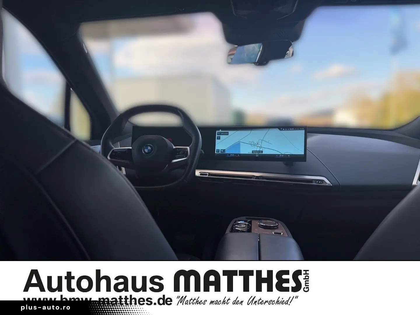 BMW iX xDrive40 M-Sportpaket Anhängerkupplung Panora