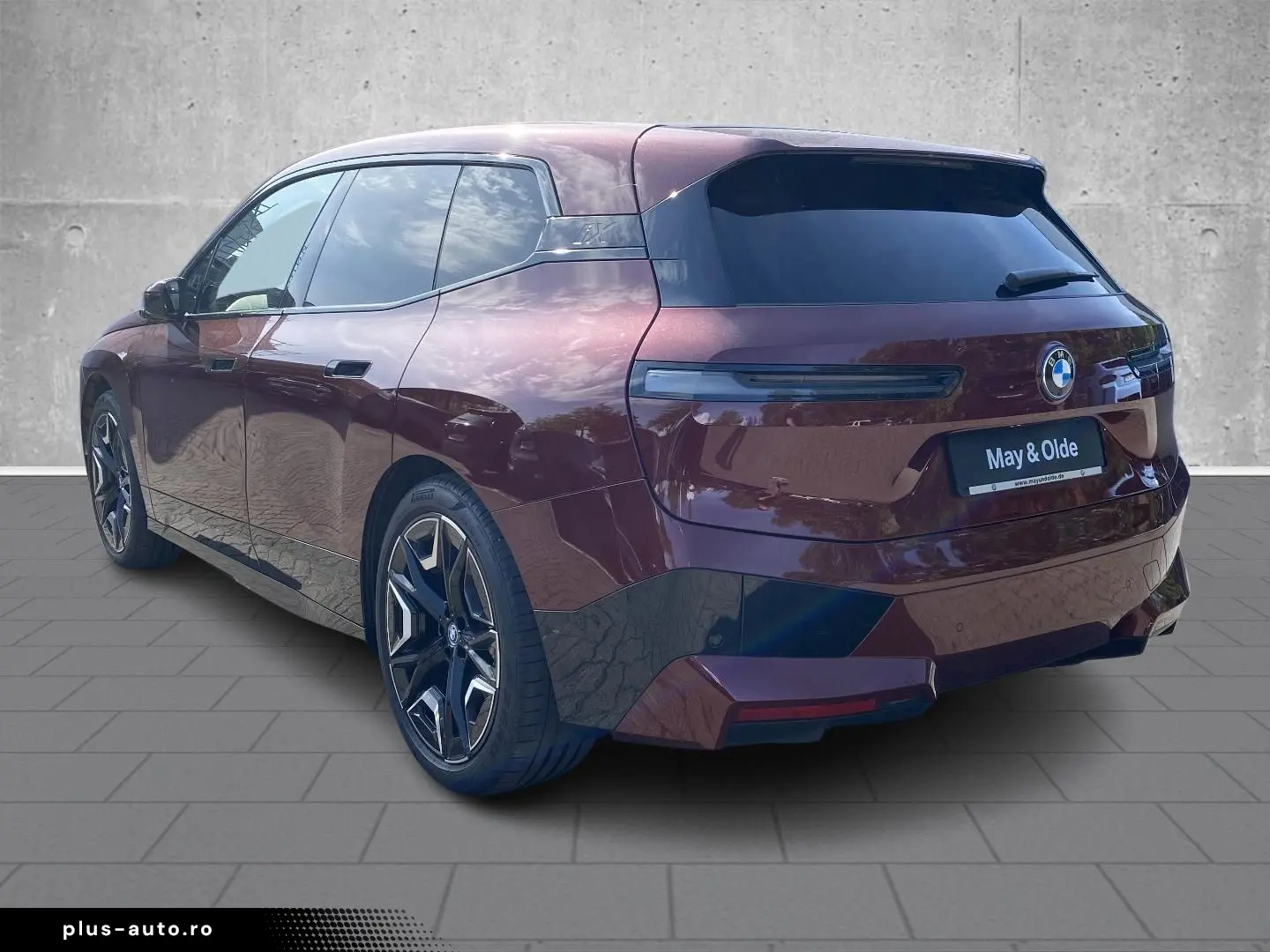 BMW iX xDrive40 HUD AHK Pano Memory Leder H K Sound