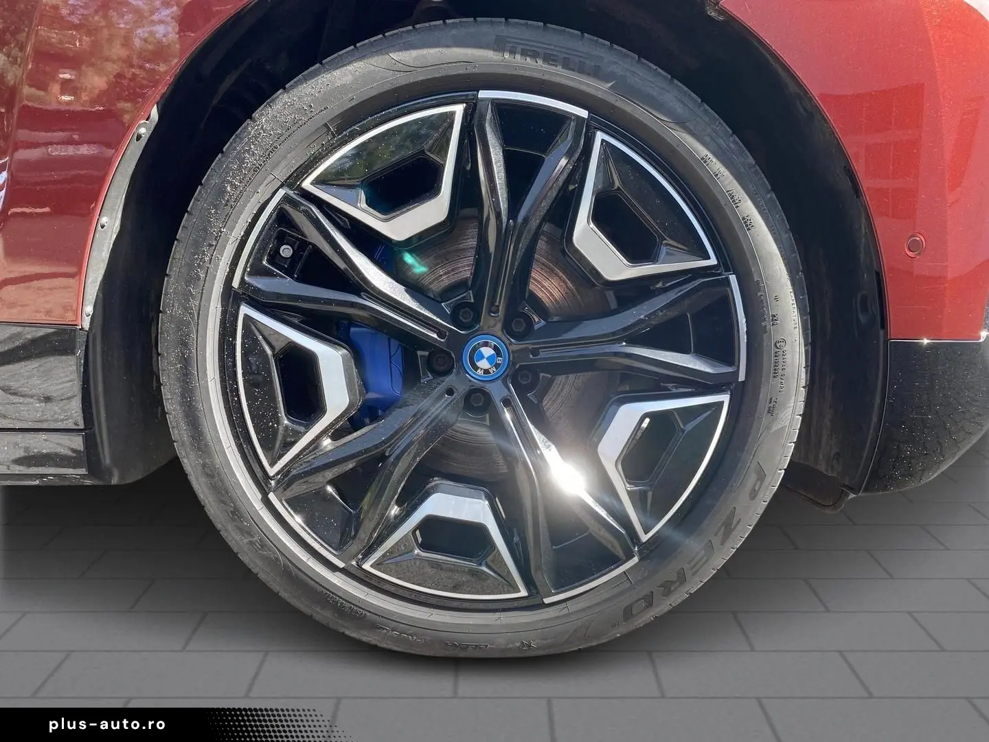 BMW iX xDrive40 HUD AHK Pano Memory Leder H K Sound