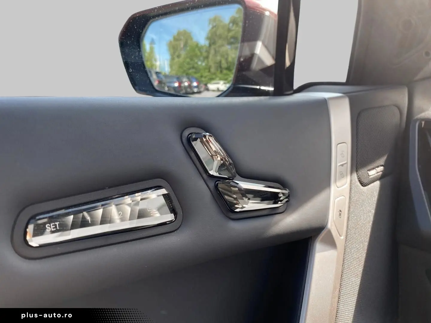 BMW iX xDrive40 HUD AHK Pano Memory Leder H K Sound