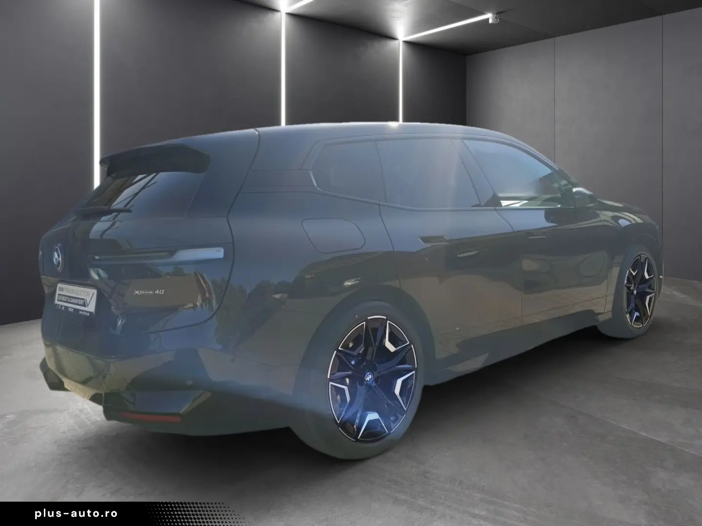 BMW iX xDrive40 SPORTPAKET PANORAMA AHK LASER