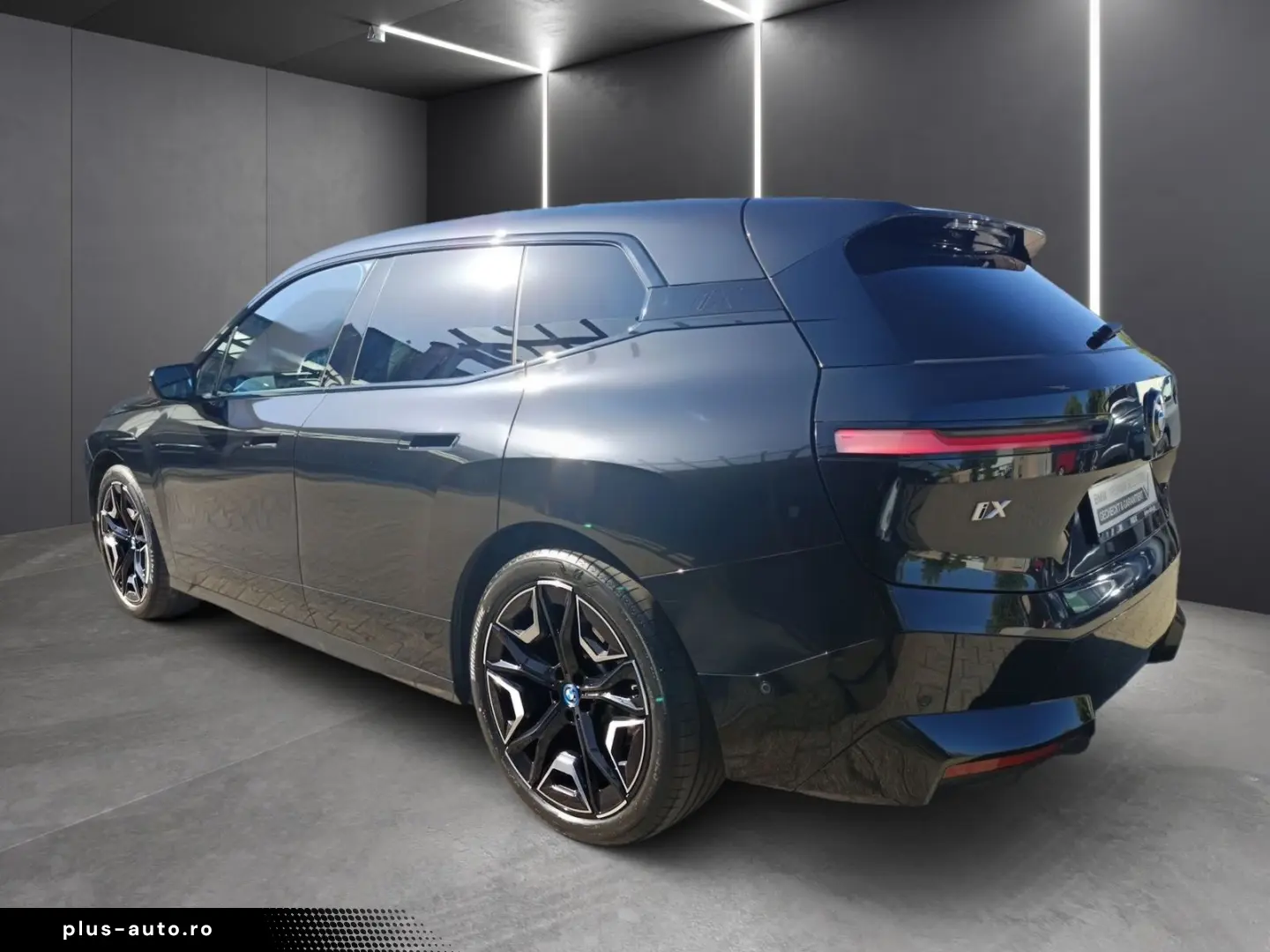 BMW iX xDrive40 SPORTPAKET PANORAMA AHK LASER