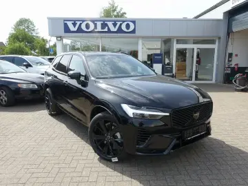 VOLVO XC60 Black Edition Plus T6 AWD Pano FourC AHK