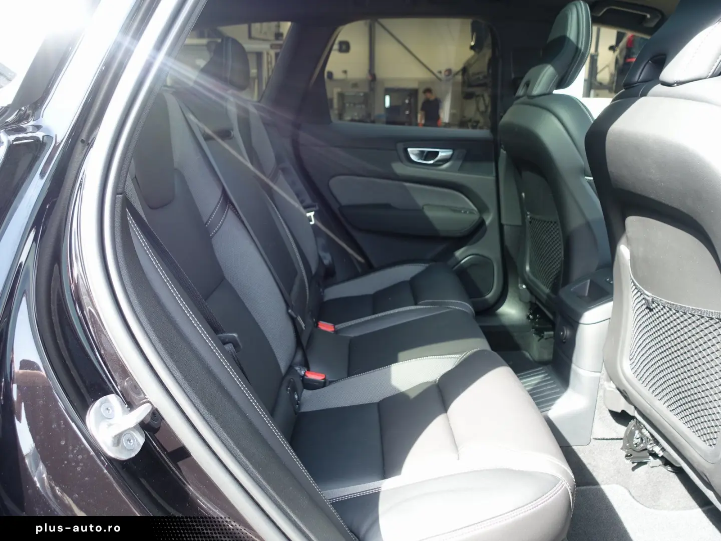 VOLVO XC60 Black Edition Plus T6 AWD Pano FourC AHK