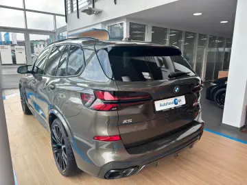 BMW X5 M60i xDrive über 150K NP Vollausstattung!