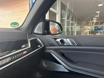 BMW X5 M60i xDrive über 150K NP Vollausstattung!