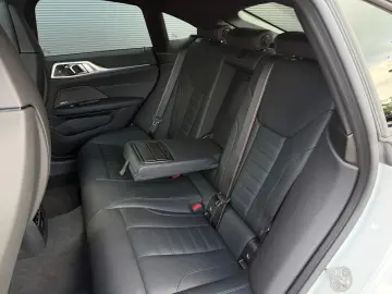 BMW 420d xDrive M Sport Pro  M Sitze Carbon Glasdach