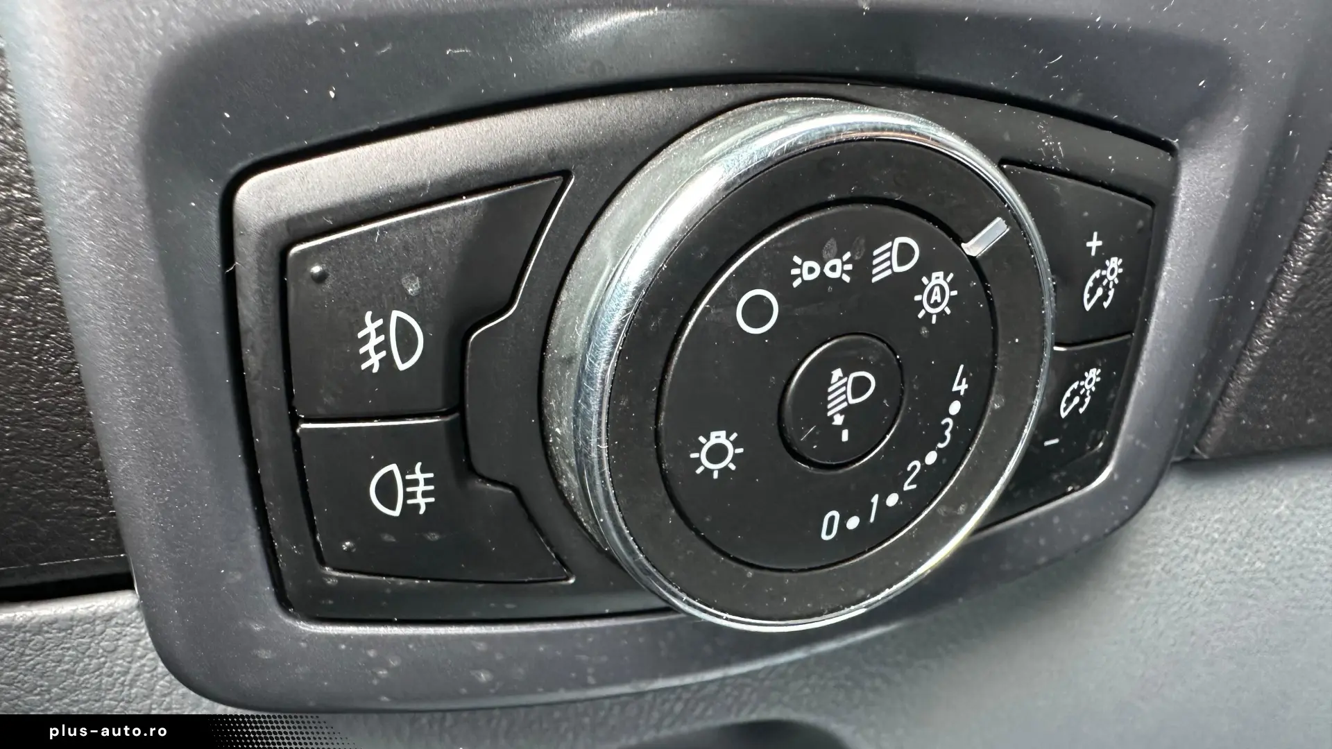 Ford Tranzit 2.2 Diesel 155 CP An 2014