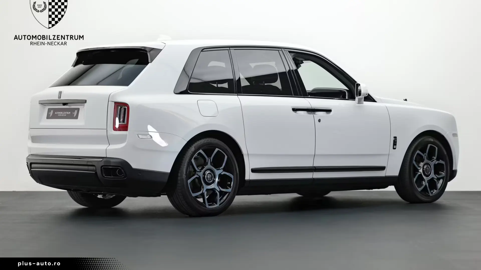Rolls-Royce Cullinan Black Badge Starburst