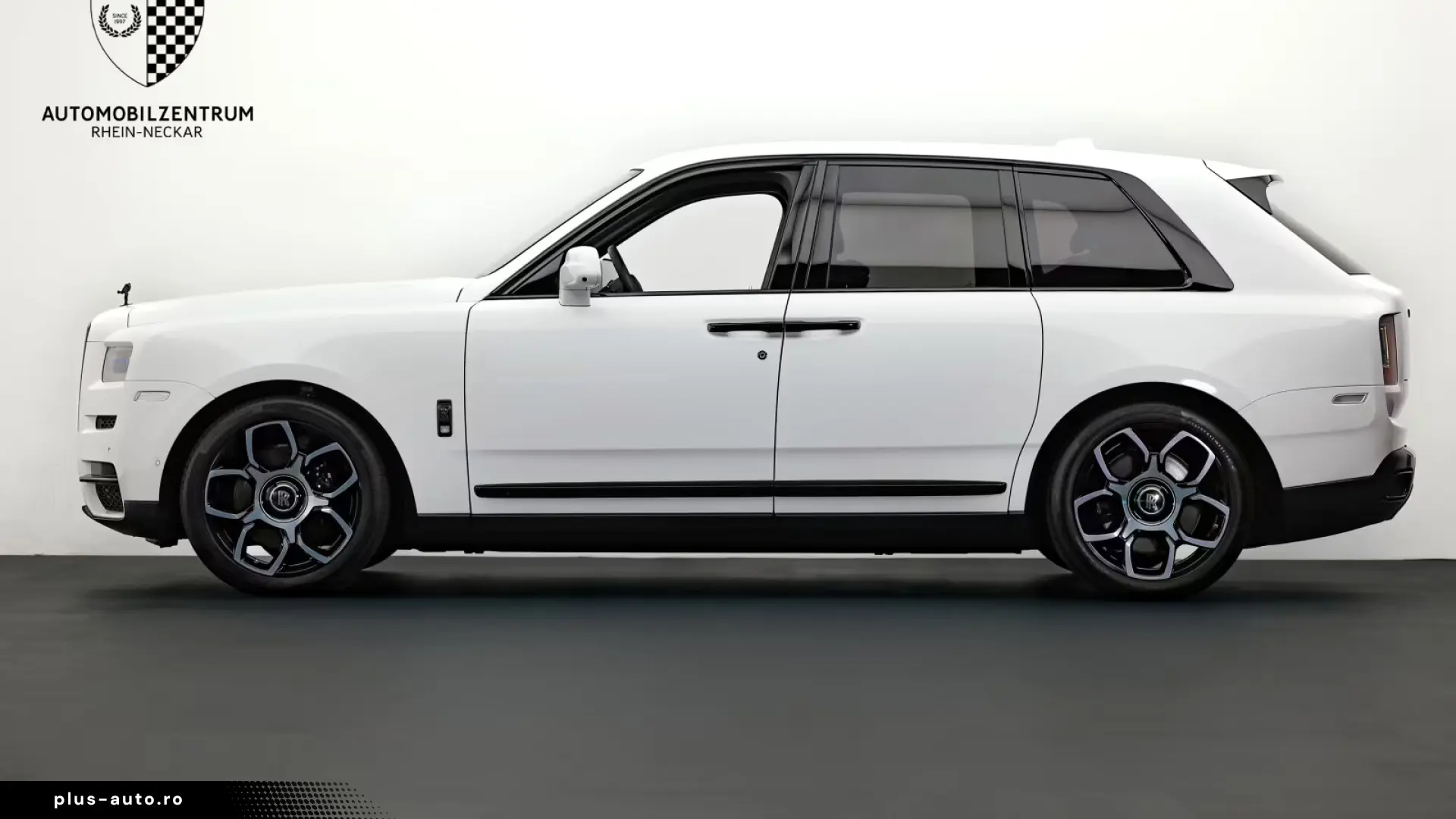 Rolls-Royce Cullinan Black Badge Starburst