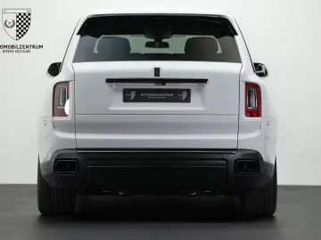 Rolls-Royce Cullinan Black Badge Starburst