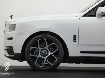 Rolls-Royce Cullinan Black Badge Starburst