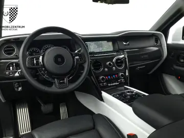 Rolls-Royce Cullinan Black Badge Starburst