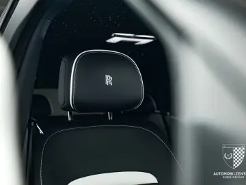 Rolls-Royce Cullinan Black Badge Starburst