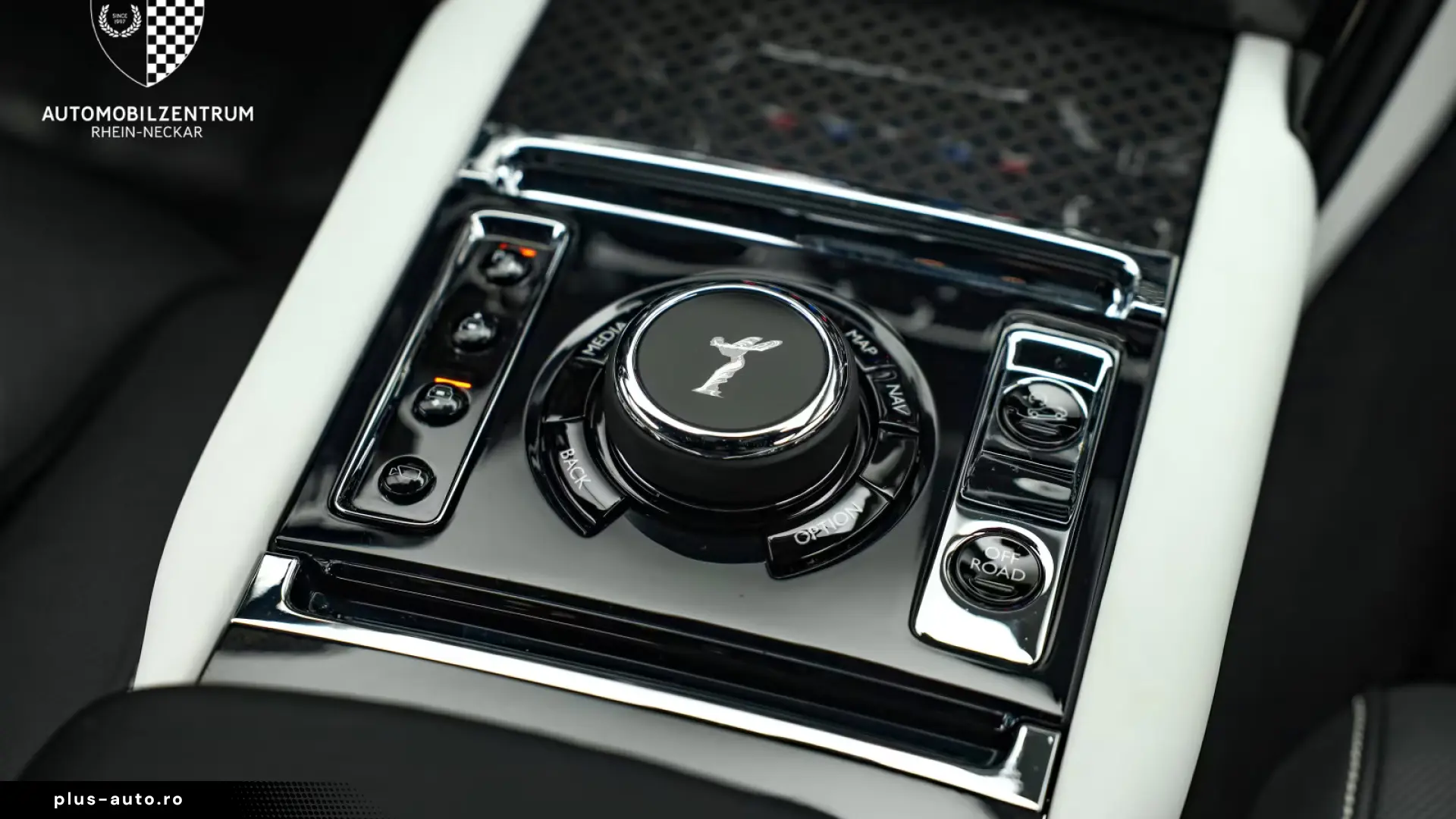 Rolls-Royce Cullinan Black Badge Starburst