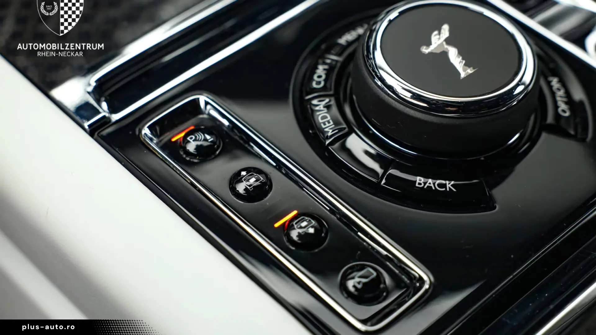 Rolls-Royce Cullinan Black Badge Starburst