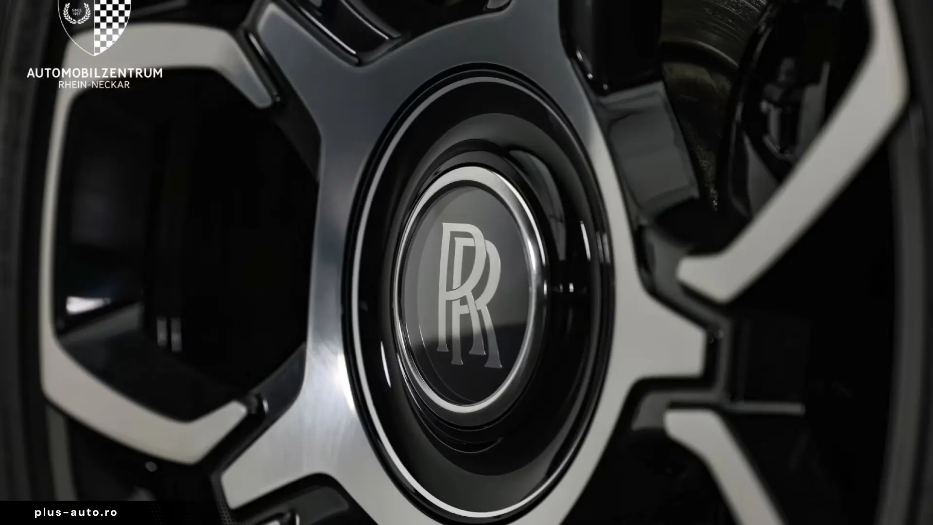 Rolls-Royce Cullinan Black Badge Starburst