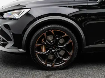 CUPRA FORMENTOR VZ5 4D MATRIX CARBON-SCHALENSITZE