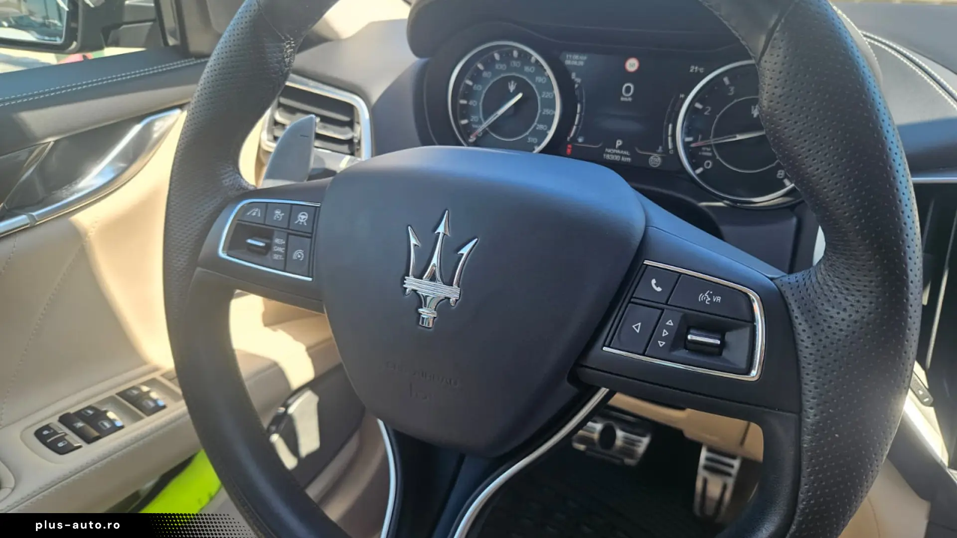 Maserati Ghibli GT Hibrid 330 CP