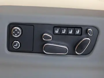 Bentley Bentayga Atelier Edition V8 von BENTLEY