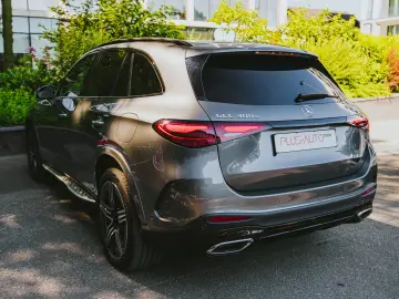 Mercedes Benz GLC 300e 4Matic AMG Line