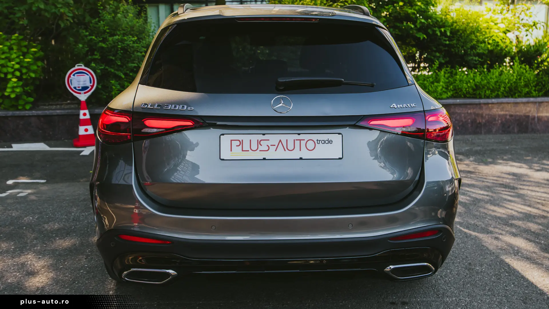 Mercedes Benz GLC 300e 4Matic AMG Line