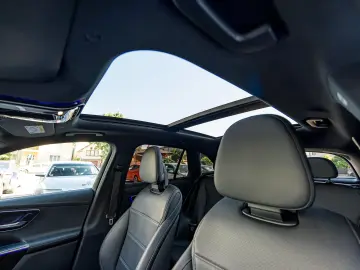 Mercedes Benz GLC 300e 4Matic AMG Line