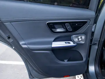 Mercedes Benz GLC 300e 4Matic AMG Line