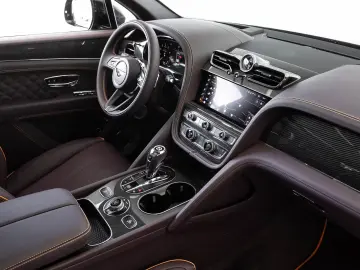 Bentley Bentayga S Black Edition V8 von BENTLEY