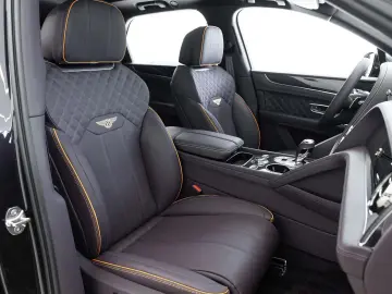 Bentley Bentayga S Black Edition V8 von BENTLEY