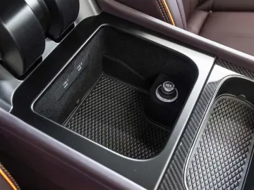 Bentley Bentayga S Black Edition V8 von BENTLEY