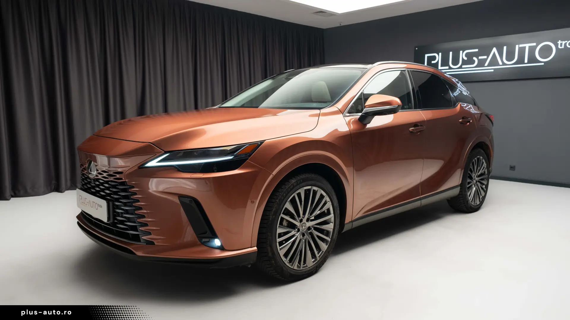 Lexus RX450H  Luxury Mark Levinson