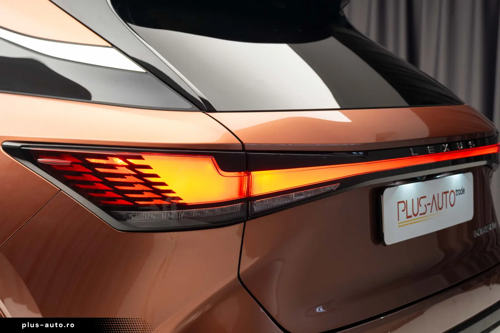 Lexus RX450H  Luxury Mark Levinson