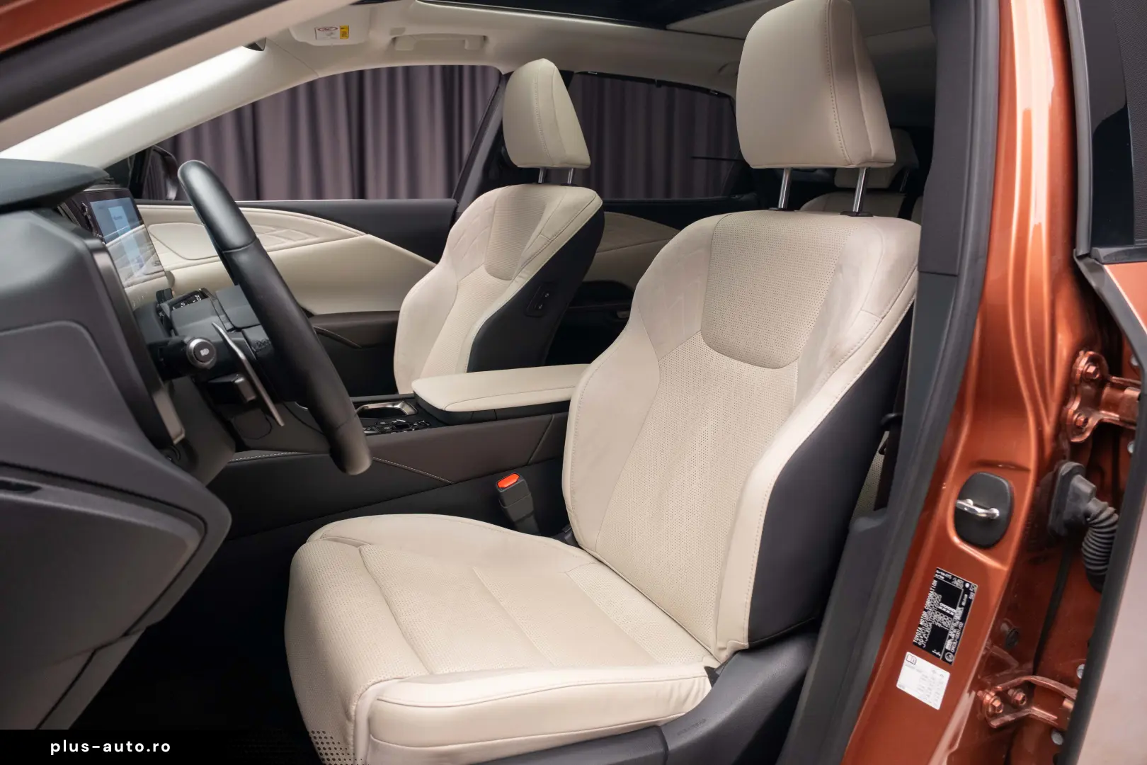 Lexus RX450H  Luxury Mark Levinson