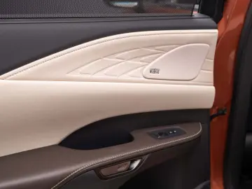 Lexus RX450H  Luxury Mark Levinson