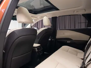 Lexus RX450H  Luxury Mark Levinson