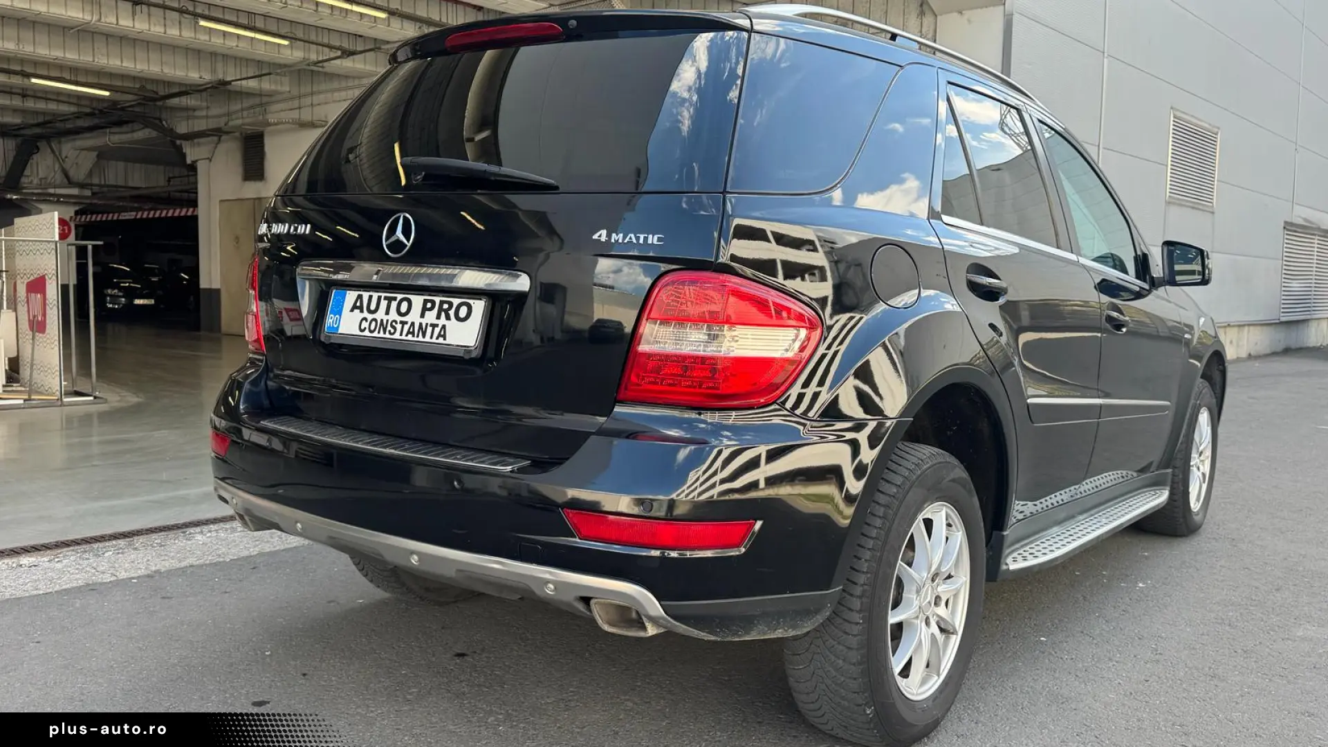 Mercedes-Benz ML 300 CDI 4 MATIC - Rate frara avans!