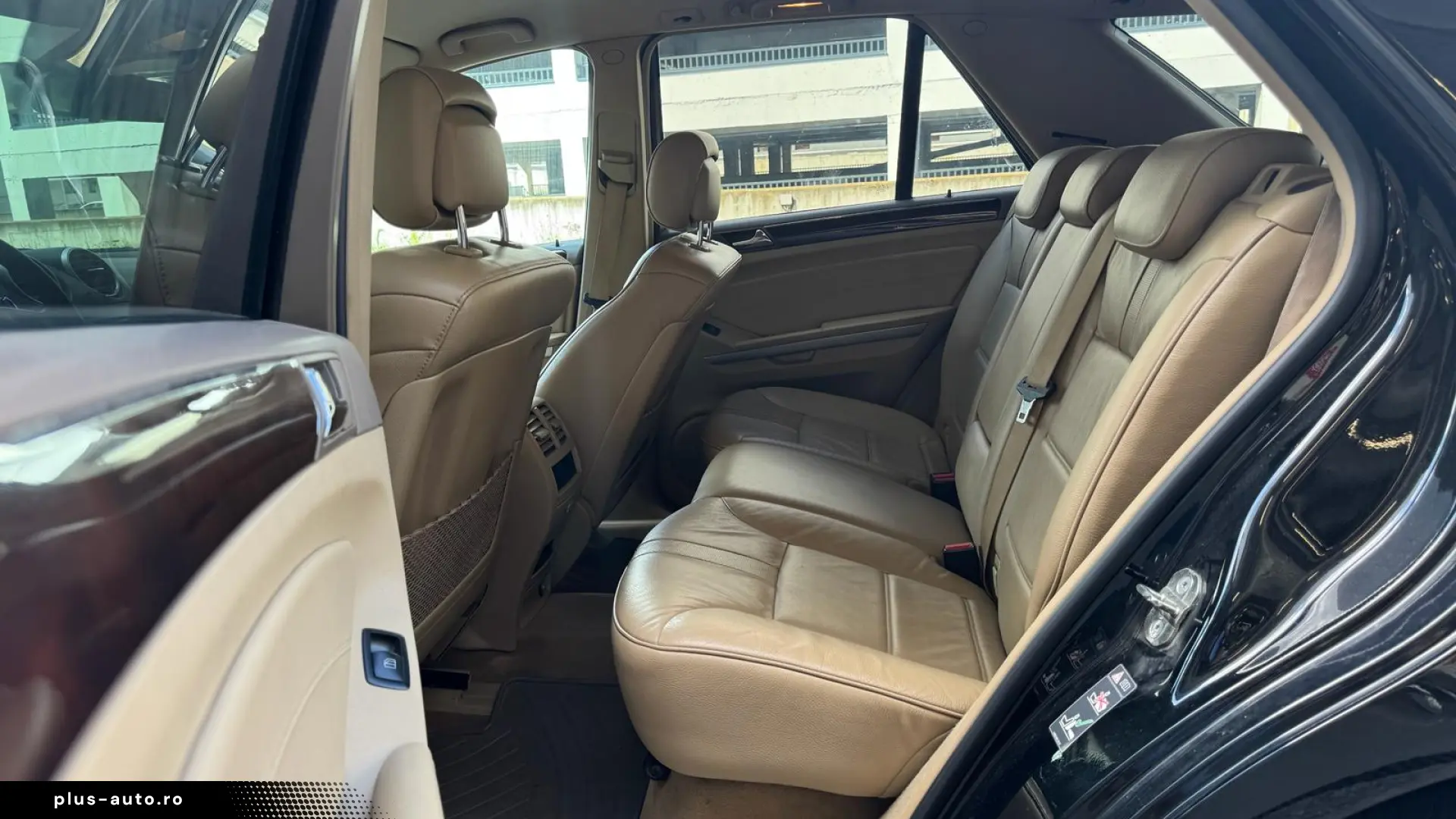 Mercedes-Benz ML 300 CDI 4 MATIC - Rate frara avans!