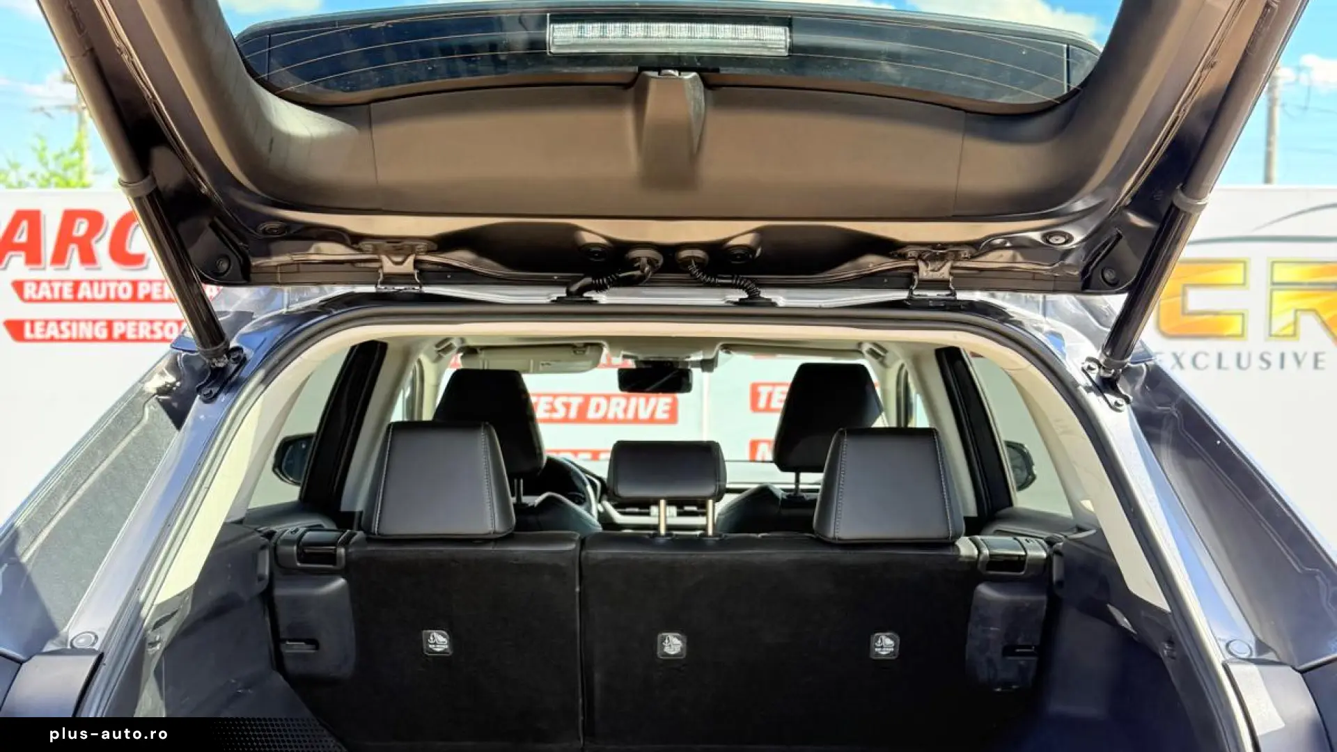 TOYOTA RAV4 2019 — imagine 13