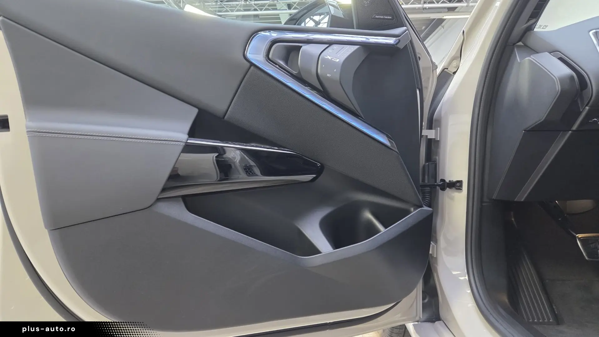 BMW X3 M50 Pro Pano AHK 21Zoll Sitzlüftung ACC 360