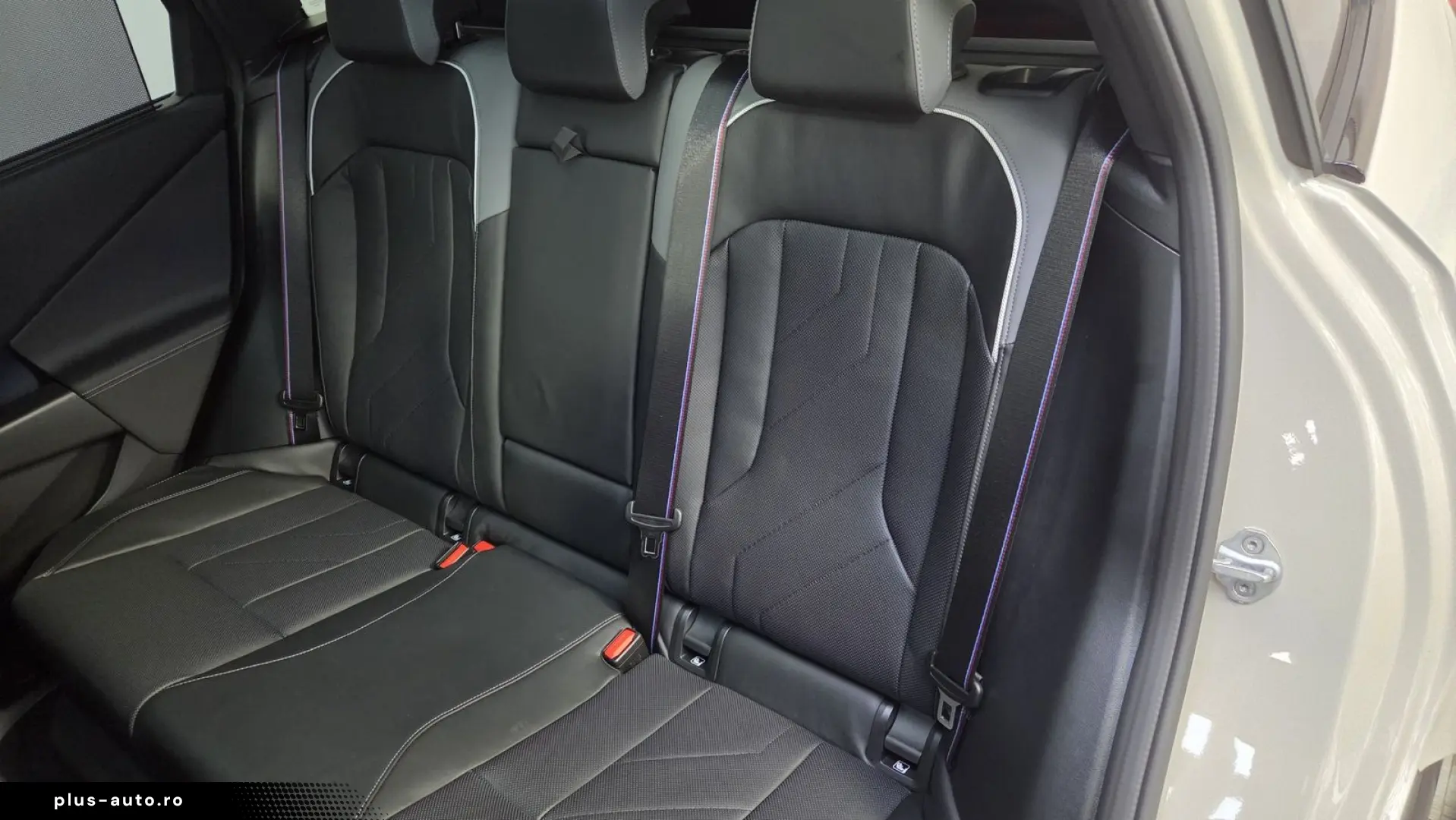 BMW X3 M50 Pro Pano AHK 21Zoll Sitzlüftung ACC 360