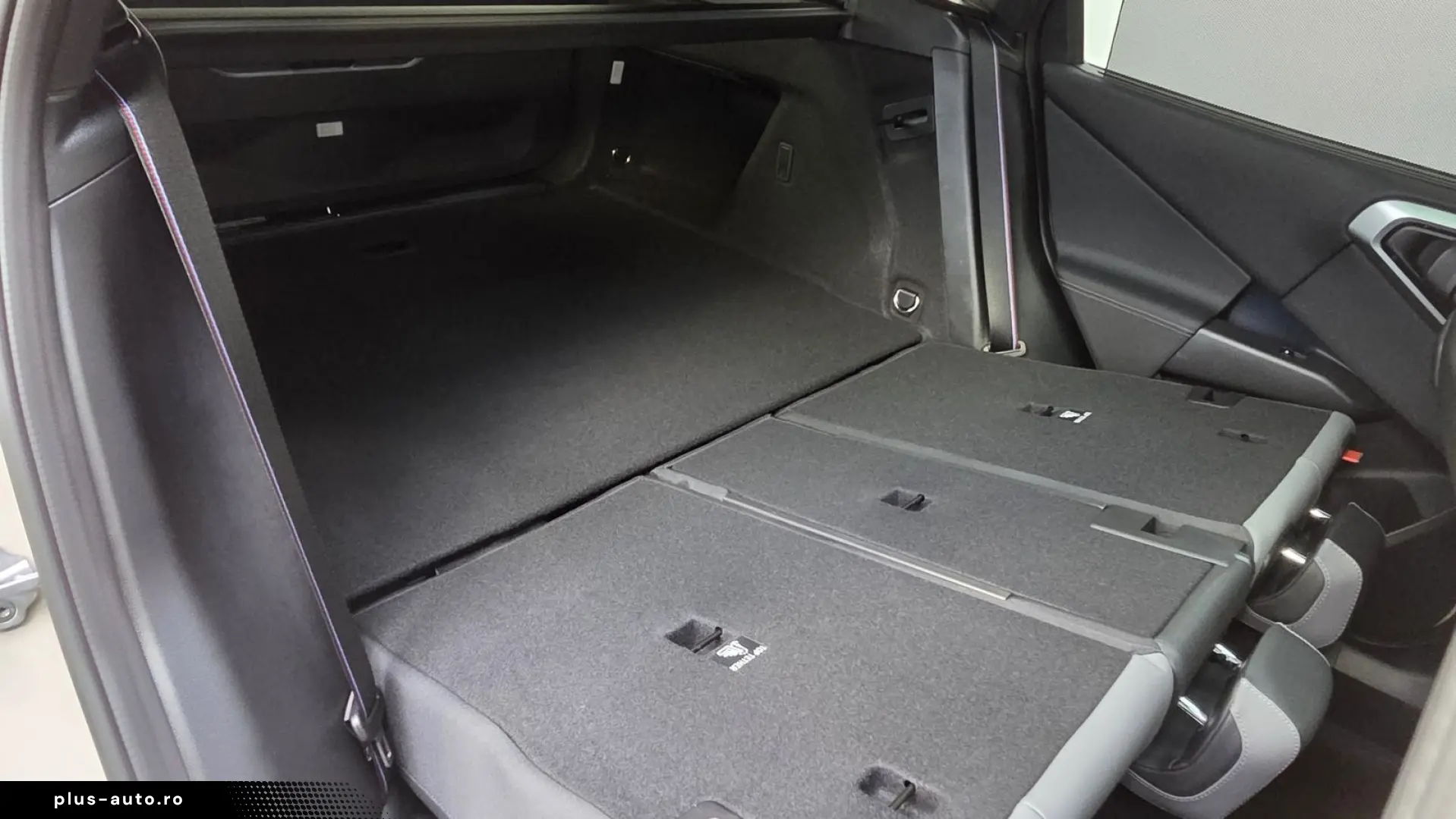 BMW X3 M50 Pro Pano AHK 21Zoll Sitzlüftung ACC 360